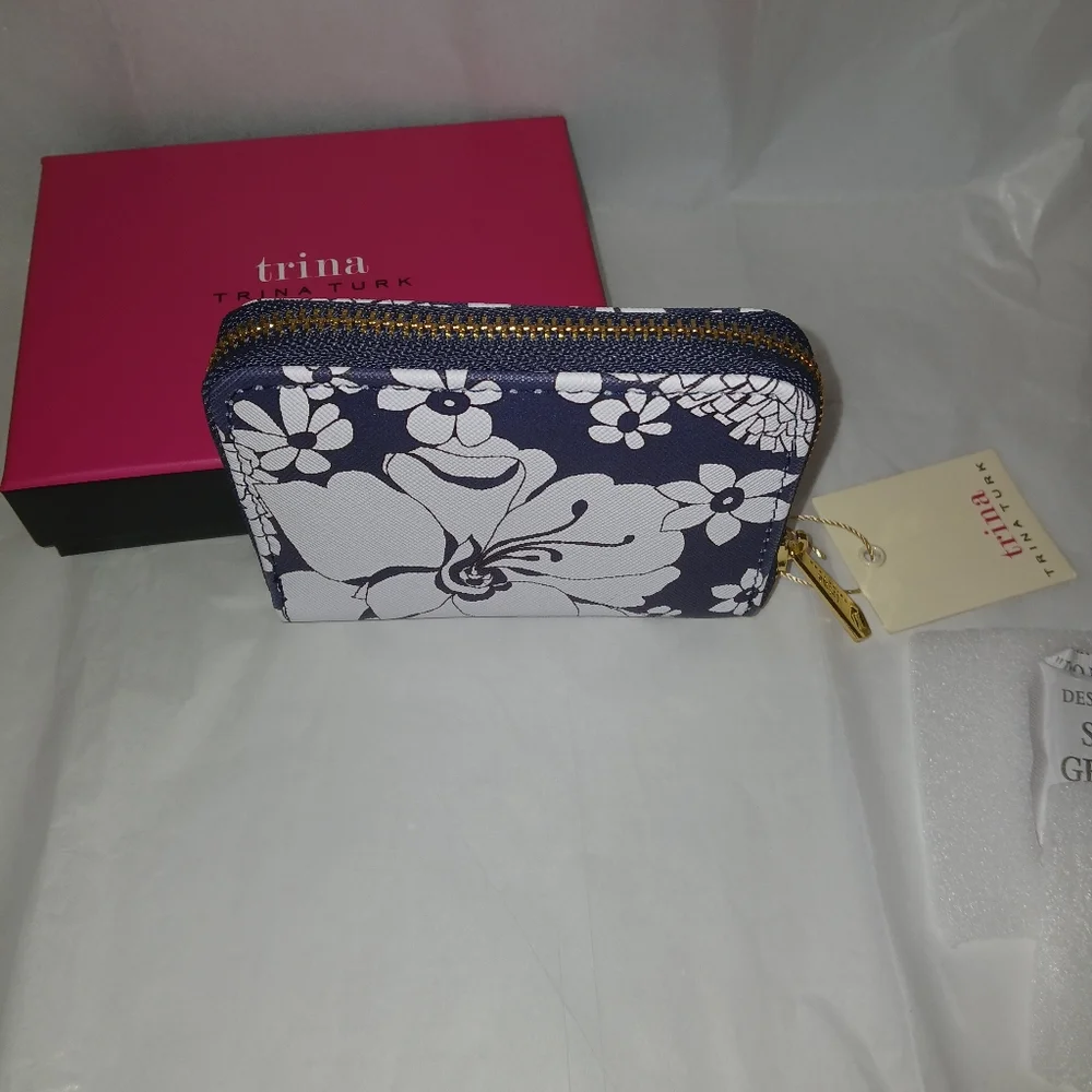 Trina Turk Zip Around Cardholder Wallet In Box, Faux Leather, Floral - Picture 5 of 9